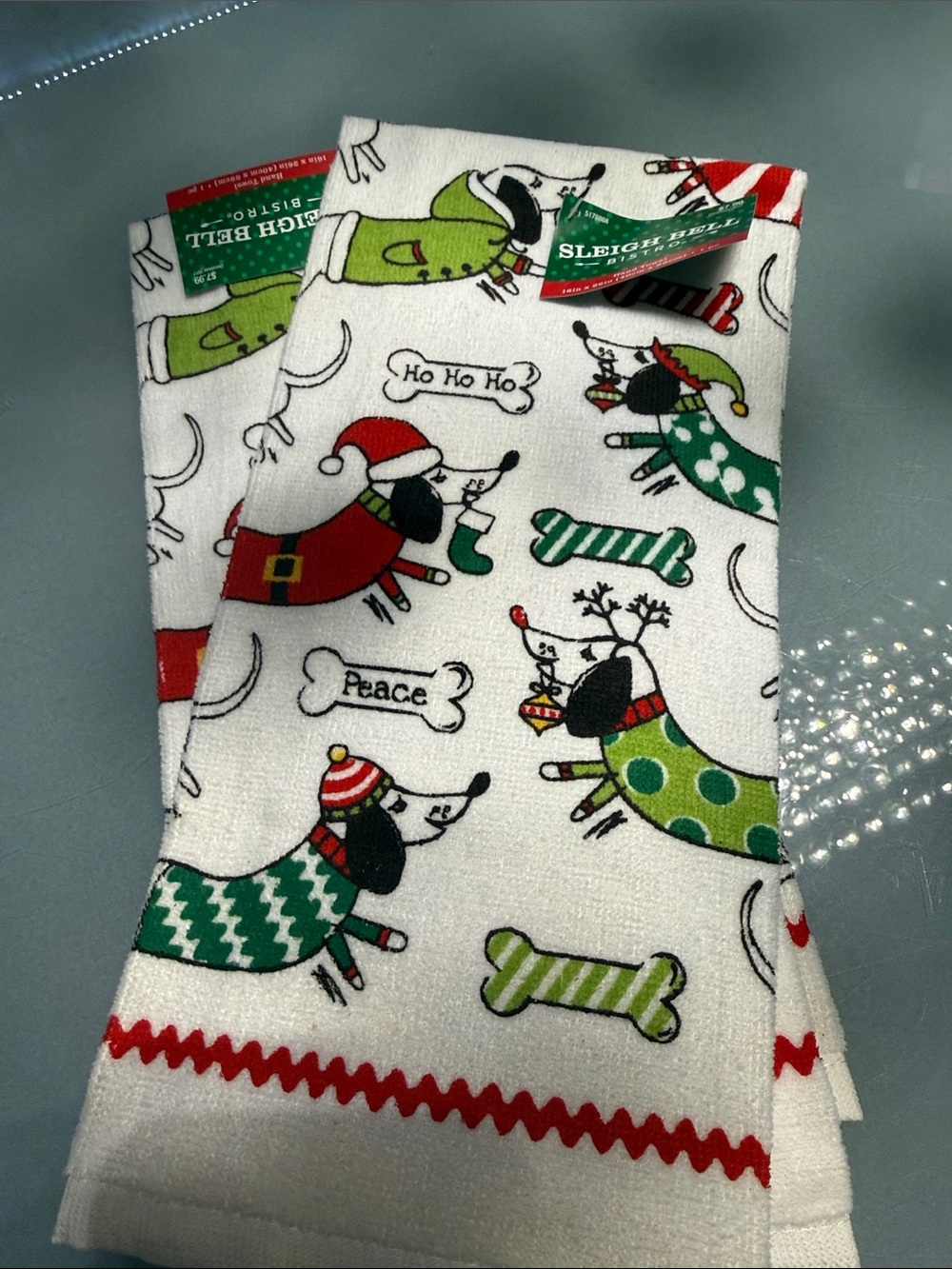 Holiday Dachshund Kitchen Towel - White & Green
